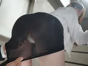 Mây mưa cả đêm cùng chị đồng nghiệp