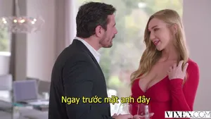 Cặp đôi trẻ đang quan hệ tình dục trên ban công và bị hàng xóm nhìn thấy